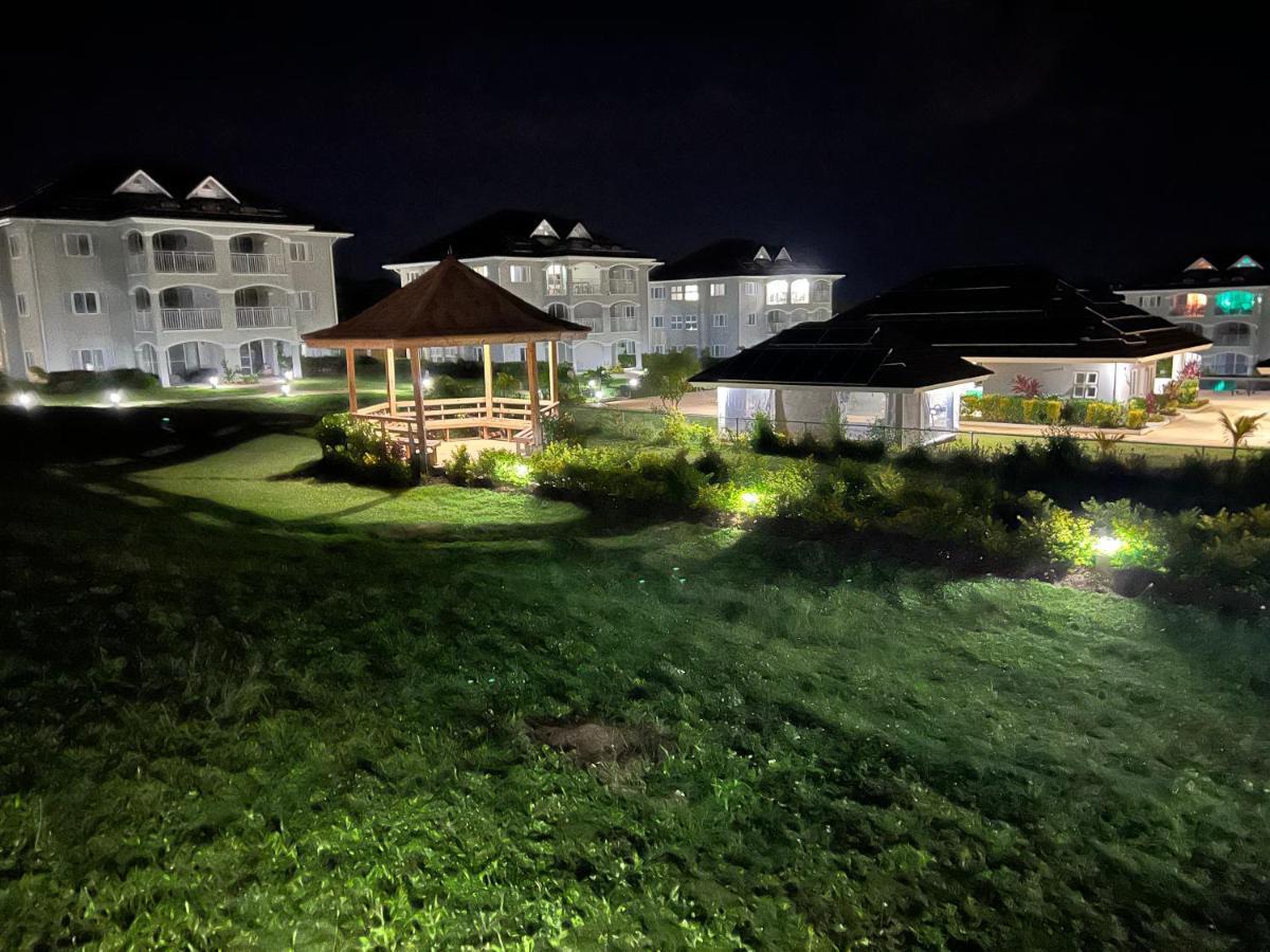 Appartement Ocho Rios Ocean Escape à Richmond Extérieur photo